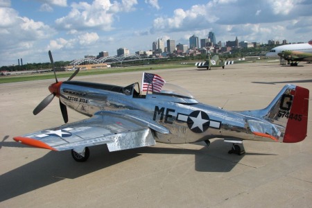 P-51 Survivor 44-74445 N4132A